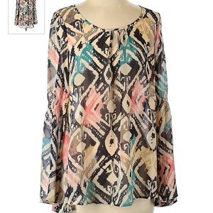 Very flattering Multi colored top